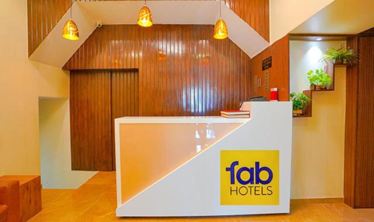 فندق Fabexpress Colaba Grand مومباي المظهر الخارجي الصورة