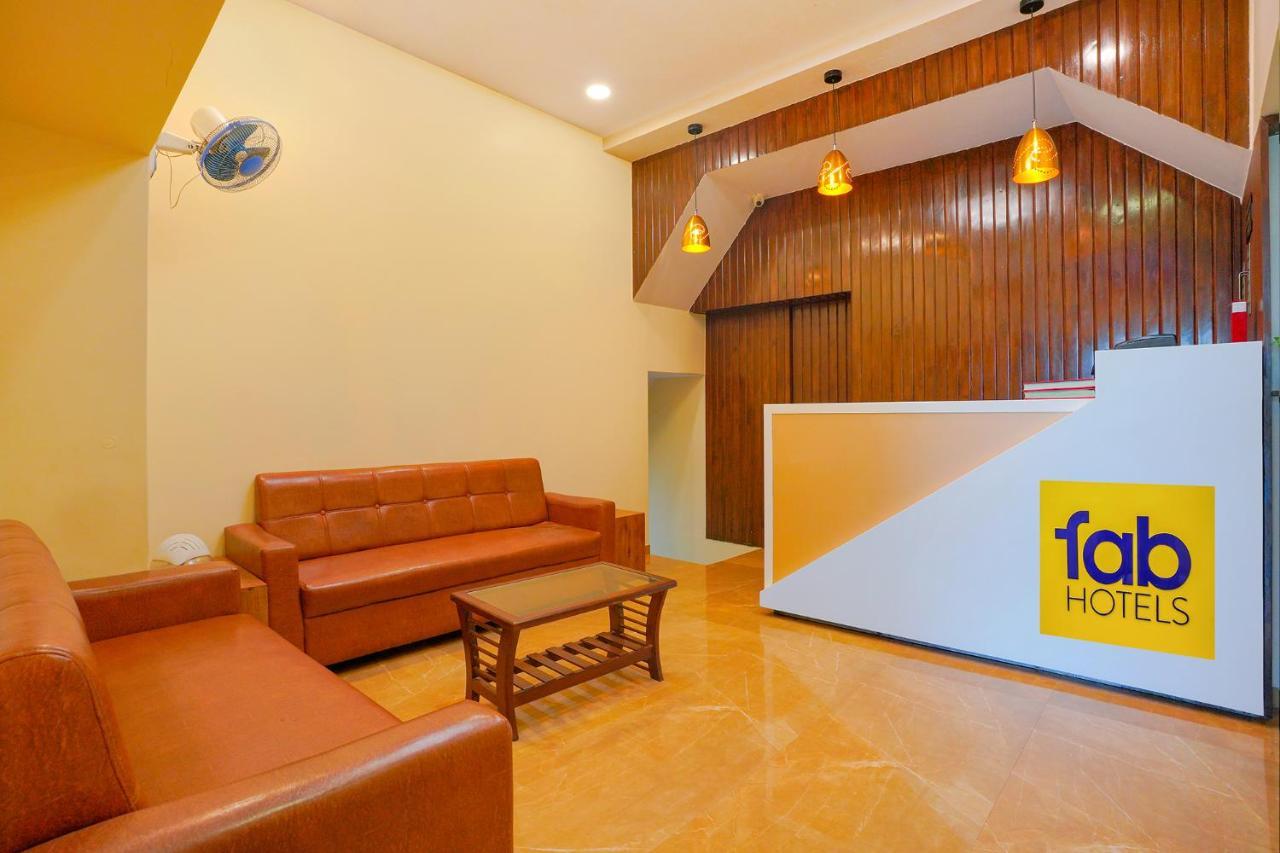 فندق Fabexpress Colaba Grand مومباي المظهر الخارجي الصورة