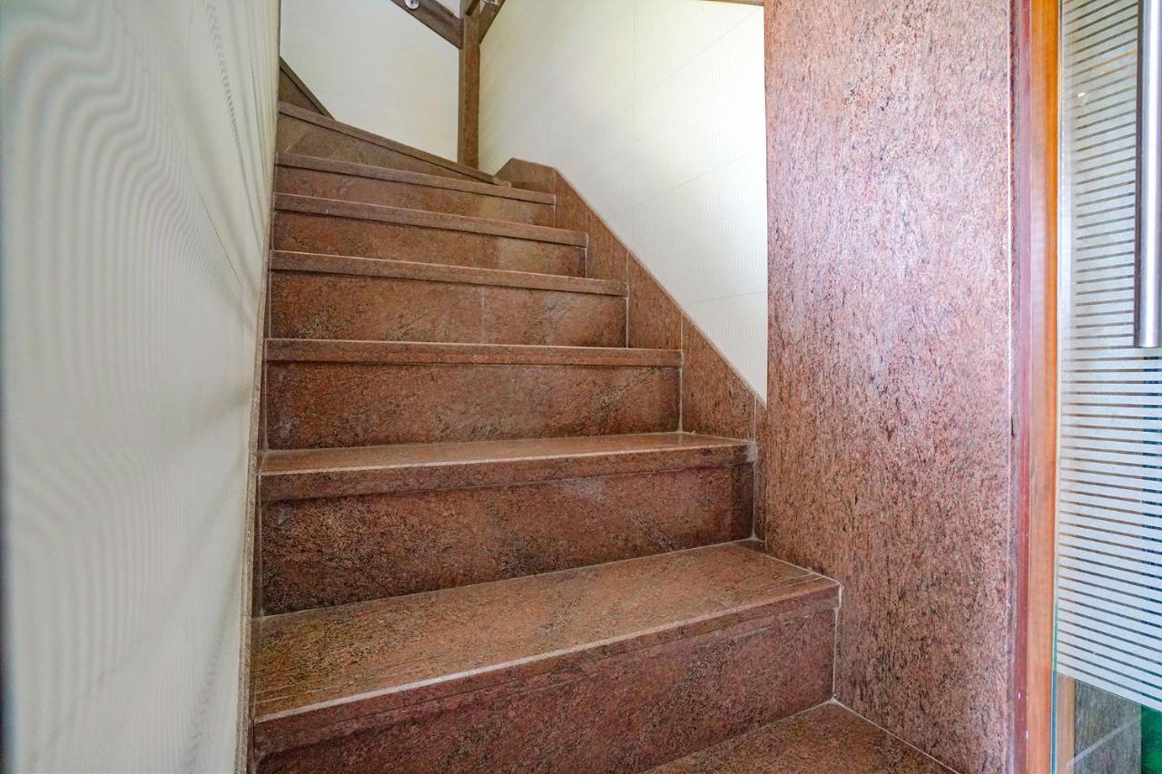 فندق Fabexpress Colaba Grand مومباي المظهر الخارجي الصورة